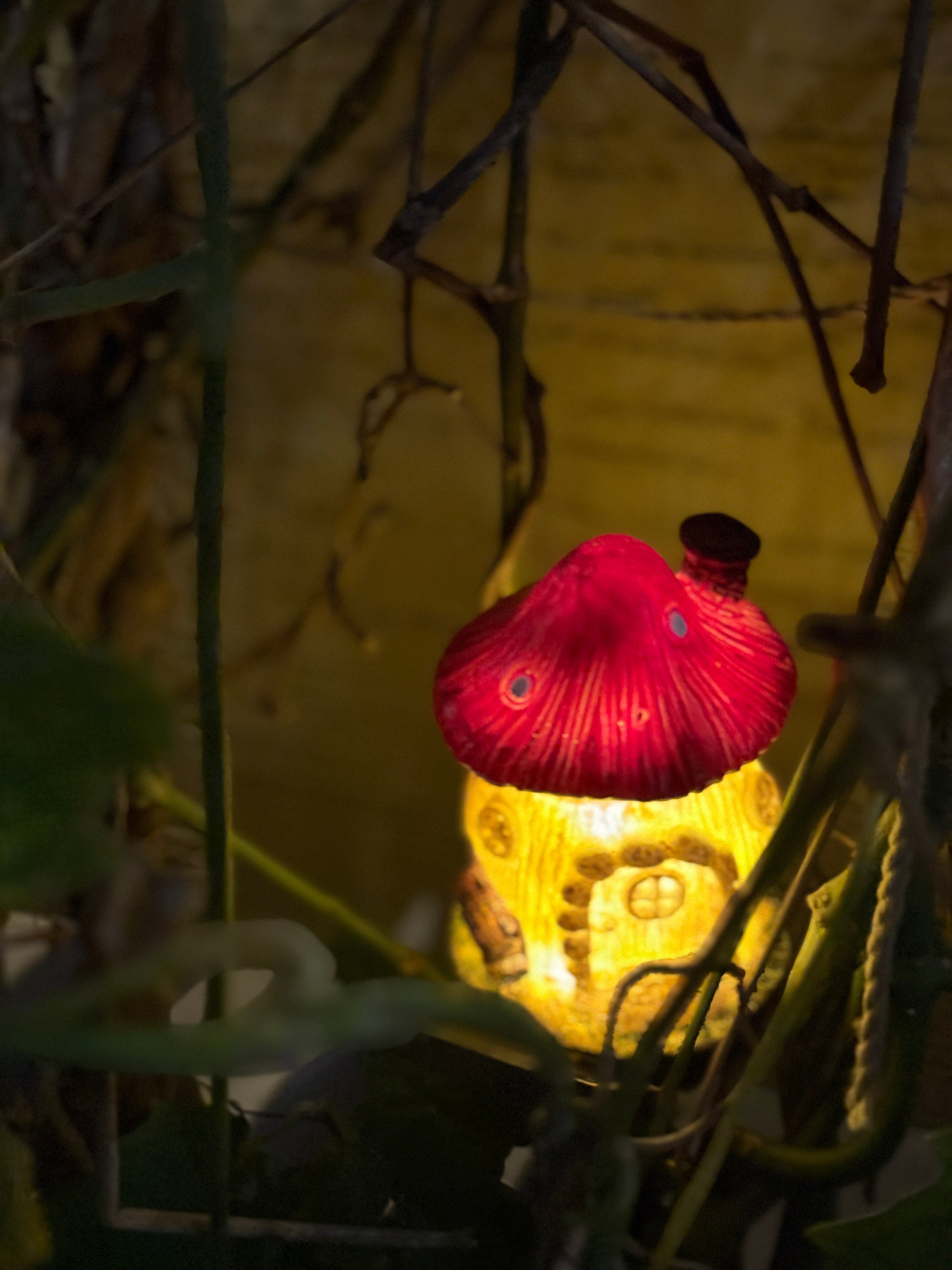 Solar Resin Ground Lamp for Outdoor